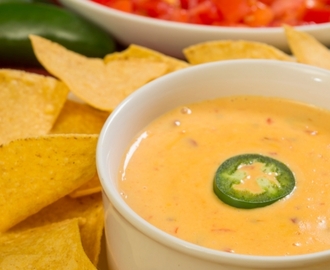 Easy Appetizers: Spicy Queso Fundido Recipe