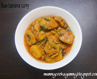 Spicy raw banana curry recipe / Plantain curry recipe / How to make raw banana curry / Kacche kele ki sabji
