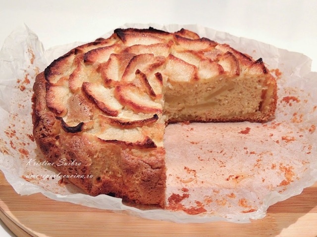 Яблочный пирог с Лимончелло/ Torta di mele e Limoncello