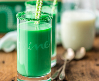 Vanilla Mint Green Milk for St. Patrick’s Day! (Leprechaun Milk)