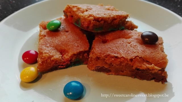 Chewy M&M cookie bars