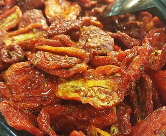 Sun Dried Tomato Pickle | Endu Tomato Pachadi – Andhra Tomato Pickle