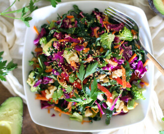 Detox Kale Salad to Make You Feel Amazing