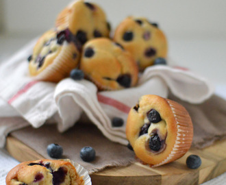 Blueberry muffins met Griekse yoghurt en honing