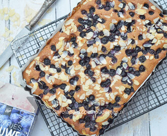 Volkoren cake recept met amandelmeel en blauwe bessen