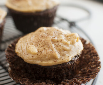 Chocolate Cupcakes with Peanut Butter Banana Frosting (Gluten Free, Grain Free)
