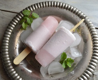 Cranberry Cream Popsicle | Cranberry juice-cream popsicle | Summer Recipes