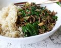 Gehakt met champignons en spinazie in sojasaus