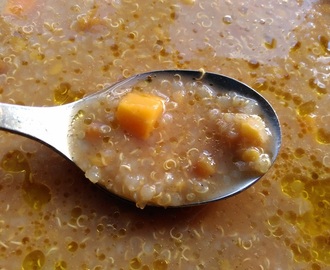 Zuppa pronta di quinoa e lenticchie