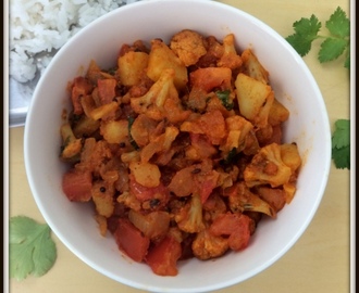 Cauliflower Potato Curry | Gobi Aloo Subji | Vegetarian Subzi Recipes | Quick and Easy Curry Recipes For Roti | Subji Recipes For Chapathi