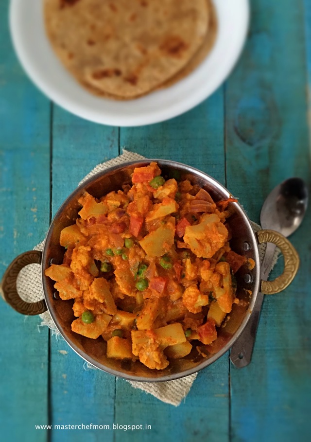 Restaurant Style Mixed Vegetable Curry | A Blend of Seasonal Vegetables in a Spicy and Tangy Gravy ( semi-dry)| Side dish for Indian Flat Breads | Stepwise Pictures