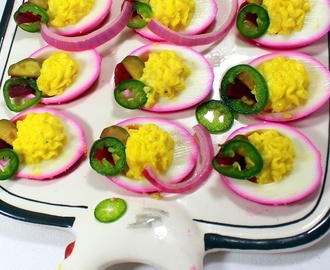 Pickled Beets And Peppers Deviled Eggs