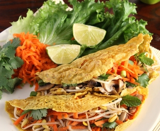 Crispy Vietnamese Crêpes – Bánh Xèo (Vegan)