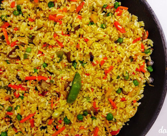 ryż z warzywami w wersji orientalnej