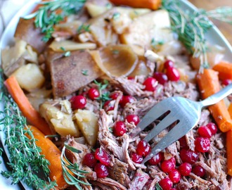 Slow Cooker Red Wine Pot Roast With Orange Cranberry Sauce