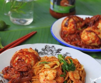 Recipe: Mee Goreng (Malay-style fried yellow noodles)