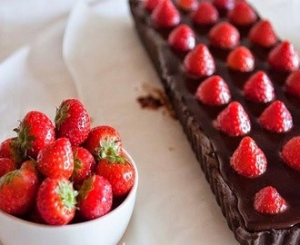 Receita de Torta de Chocolate com Morangos