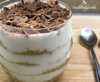 Coppa yogurt e cioccolato