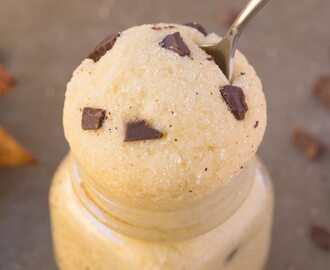 Healthy Edible Chocolate Chip Cookie Dough For One