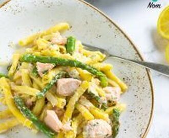 Syn Free Creamy Salmon and Asparagus Pasta | Slimming World