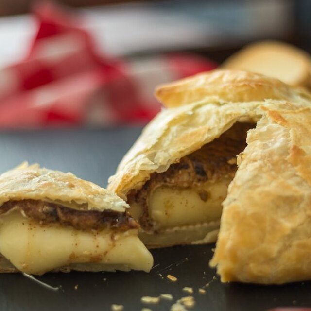 Baked Brie Jam in Puff Pastry with Almond Butter