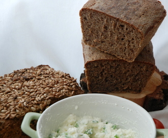 Chleb żytni pełnoziarnisty na zakwasie z mielonym siemieniem lnianym