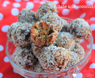 Kid snacks: date and coconut balls