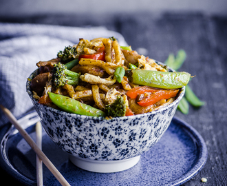 Yellow Curry Stir Fry Noodles- JSL Food Bloggers Recipe Challenge