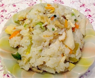 あさりの炊き込みご飯 The cooked rice of clams
