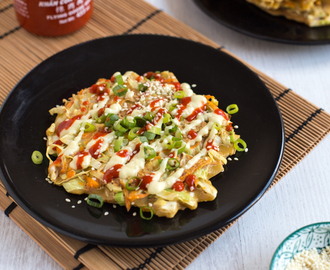 Vegetarian okonomiyaki (Japanese cabbage pancakes)
