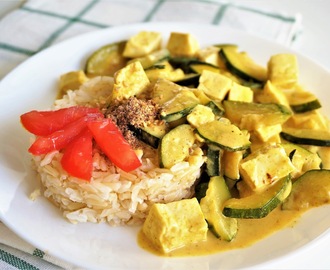 Curry de verduras con leche de coco