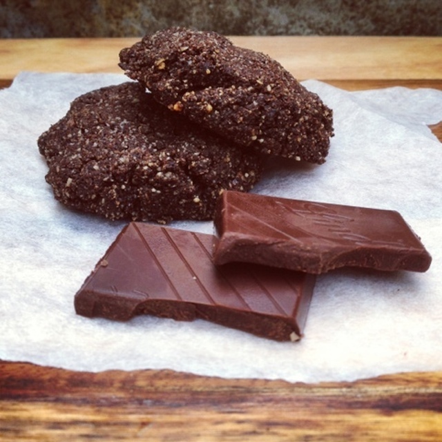 Chocolate Paleo Cookies