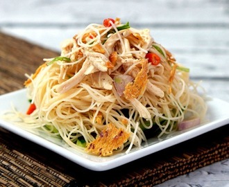 Rice vermicelli and cuttle fish salad ~  米粉和墨鱼沙拉