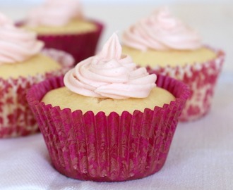 Simple Lemon Cupcakes with Raspberry Frosting
