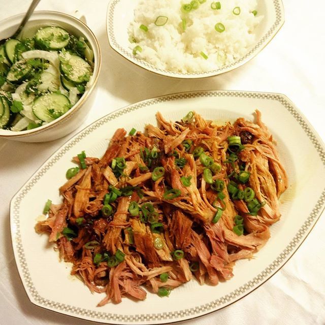 Kinesisk svinekam i Crock-Pot ♫♪ Servert med ris, vårløk og agurk & fennikelsalat !