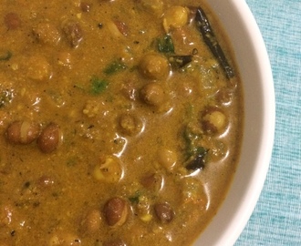 Kadala Curry | Kerala Style Chana Masala | Black Chana Masala Curry | Black Chickpeas Curry | South Indian Style Chana Gravy Recipes | Black Chana Korma
