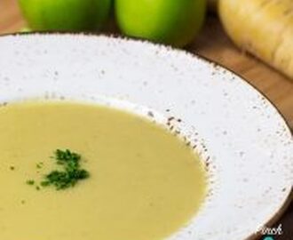 Low Syn Curried Parsnip and Apple Soup | Slimming World