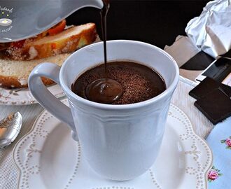 Chocolate a la taza al estilo italiano (Cioccolata Calda)