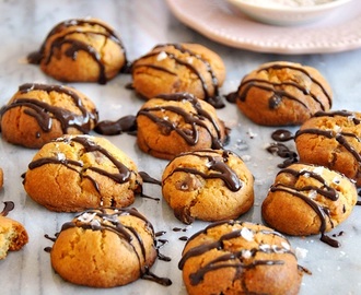 Chocolate Drizzled Salted Caramel Chip Cookies