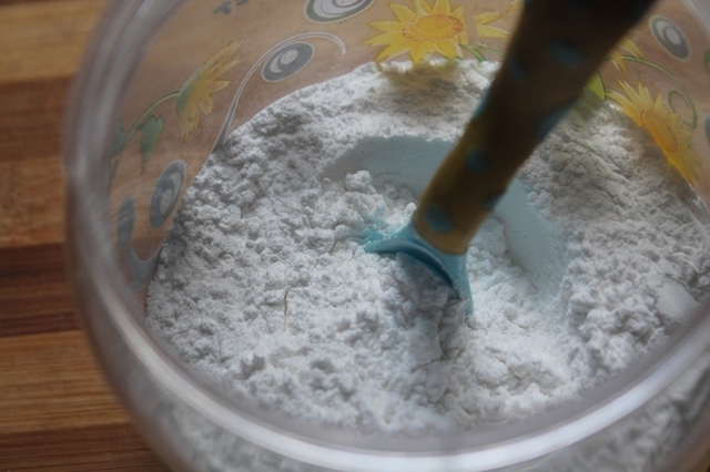 How to Make Icing Sugar at Home - Powdered Sugar Recipe - Homemade Confectioners Sugar Recipe