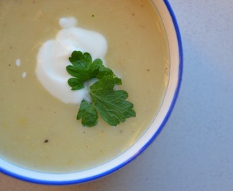 Knolselderij-mosterd soep.