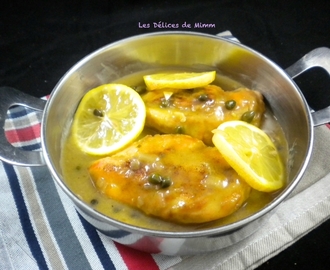 Filets de poulet, sauce au citron et aux câpres