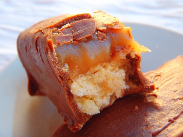 Hjemmelaget protein Twix – Karamell sjokolade uten hvitt sukker