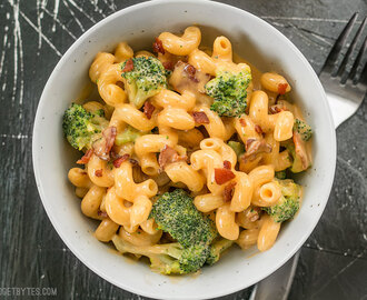 One Pot Bacon Broccoli Mac and Cheese