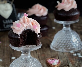 Cupcakes de chocolate y crema de frambuesa