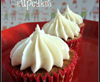 "Christmas mode" on: Gingerbread Cupcakes