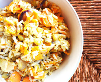 Delicioso y nutritivo arroz vegetariano / vegano con zanahoria y repollo. Lo hacemos en 30 minutos!