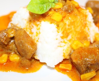 Indyk w sosie curry z cynamonem