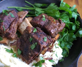 Slow Cooker Red Wine Short Ribs