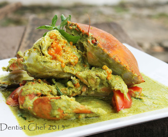 Thai Green Curry Crab (Hot and Spicy Green Chilli Curried Mud Crab with Lemon Basil Leaves)